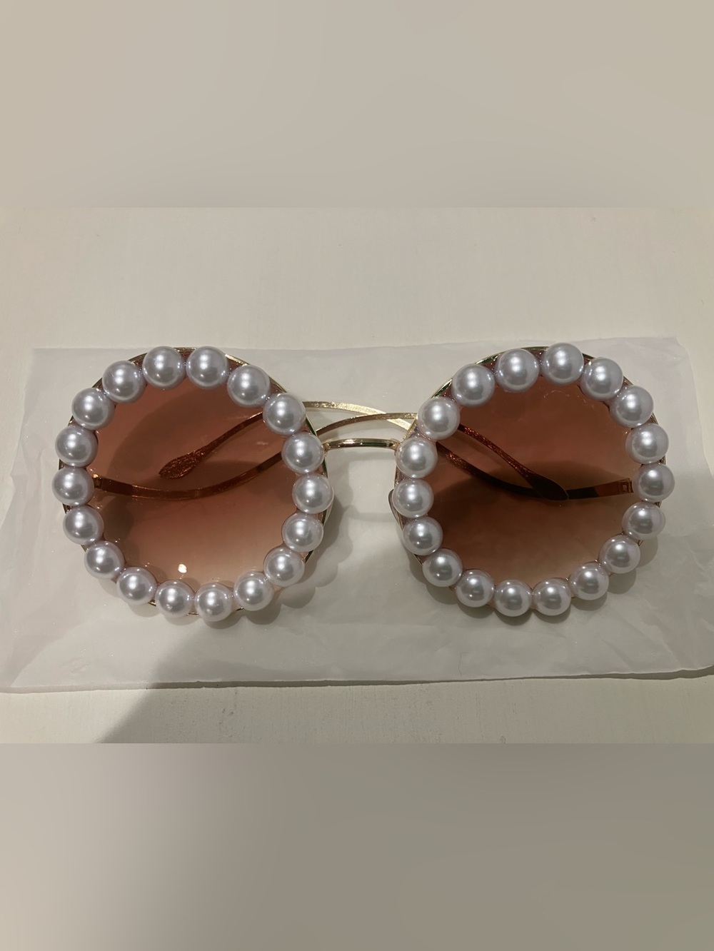 Retro Pearl-Trim Round Sunglasses